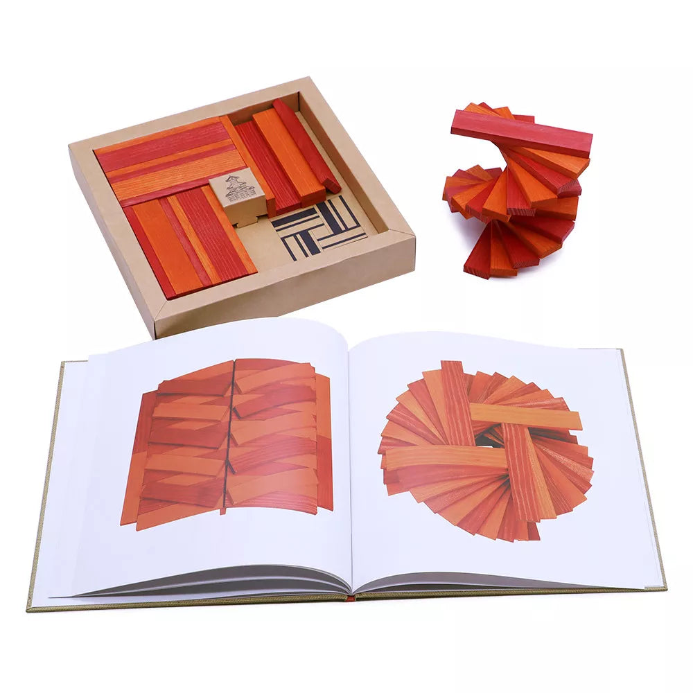 Kapla Doos met 40 plankjes (rood/oranje) + boek