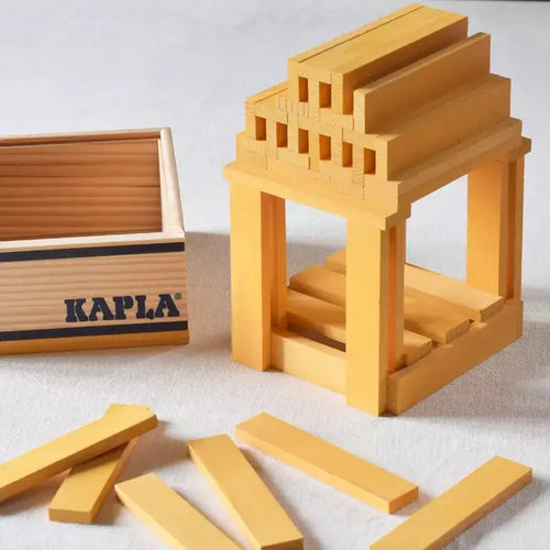 Kapla Kistje met 40 plankjes (geel)