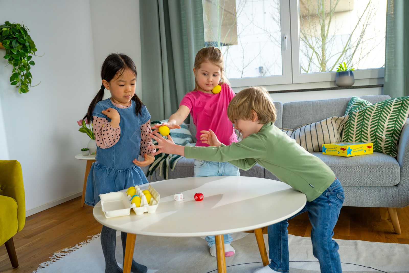 HABA Eierdans – Een Kakelend Kippenfeest Bordspel
