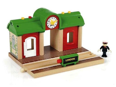 Brio Station met opname en afspelen van geluid